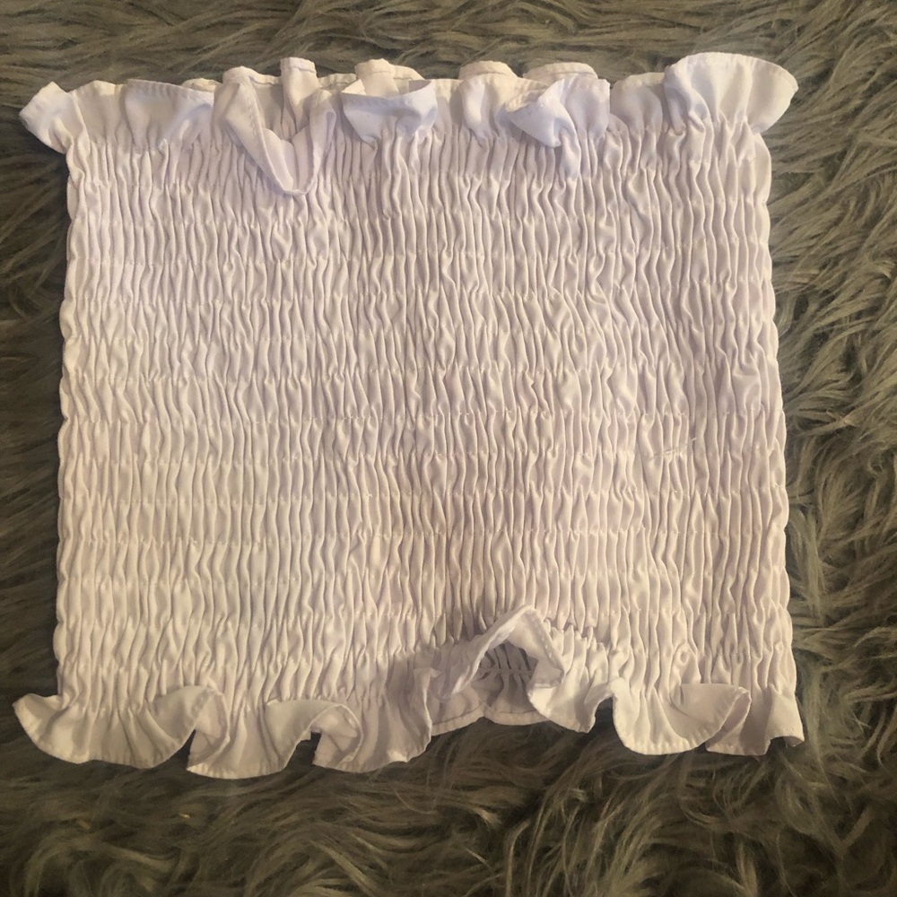WHITE RUFFLE TUBE TOP